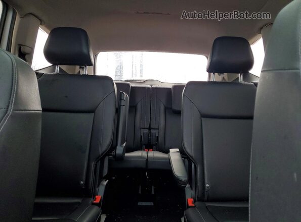 1V2WP2CA7KC618535 2019 VOLKSWAGEN ATLAS Silver Rear seats view