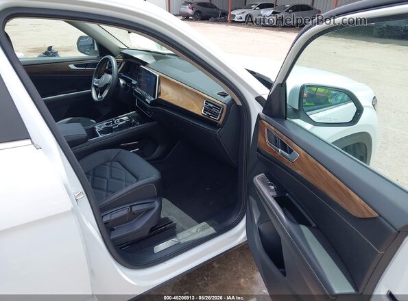 1V2WR2CA8RC520053 2024 VOLKSWAGEN ATLAS Белый Вид салона спереди