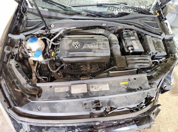 1VWAT7A33HC040285 2017 VOLKSWAGEN PASSAT Black 