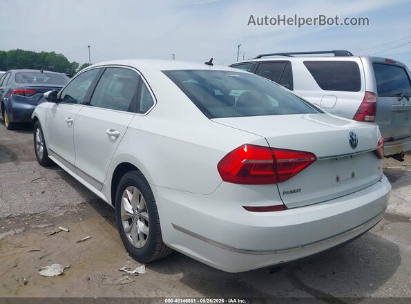 1VWAT7A34GC015586 2016 VOLKSWAGEN PASSAT White 
