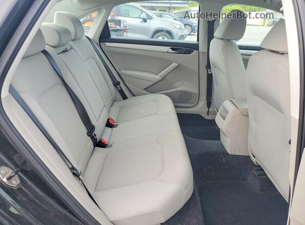 1VWAT7A37GC065575 2016 VOLKSWAGEN PASSAT Черный 