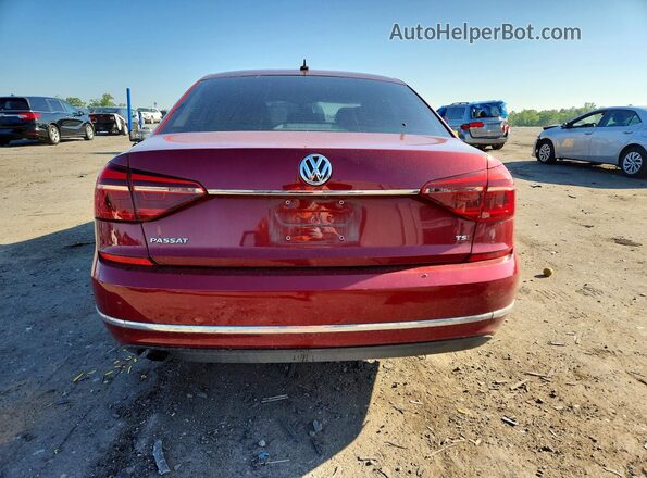 1VWAT7A39HC025337 2017 VOLKSWAGEN PASSAT Red Widok z tyłu
