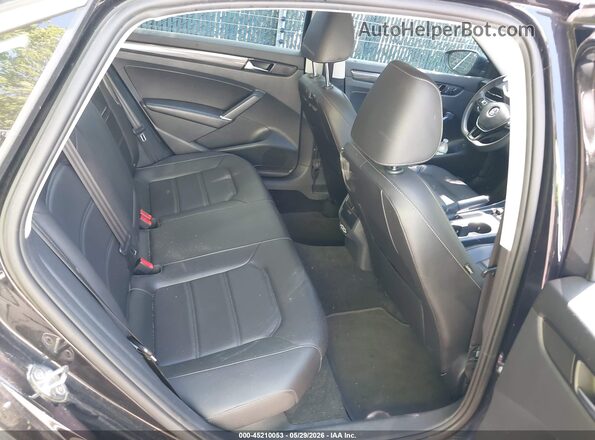 1VWBA7A34MC005811 2021 VOLKSWAGEN PASSAT Black VIN sticker view
