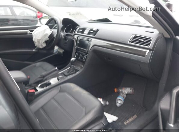 1VWBA7A35JC017784 2018 VOLKSWAGEN PASSAT Gray 