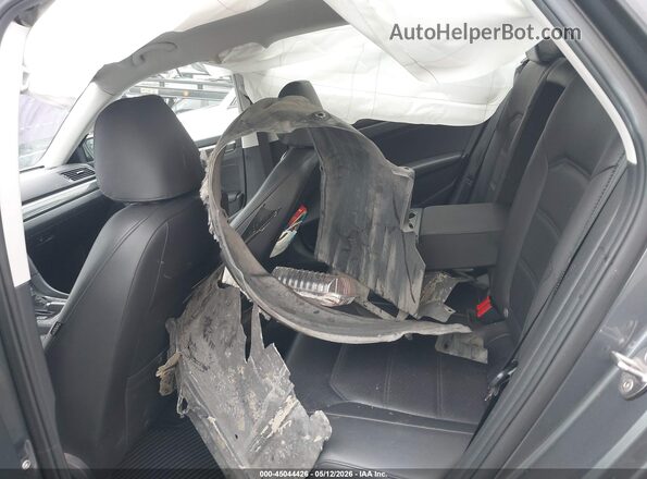 1VWBA7A35JC017784 2018 VOLKSWAGEN PASSAT Gray 