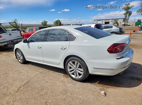 1VWBA7A35JC030101 2018 VOLKSWAGEN PASSAT White 