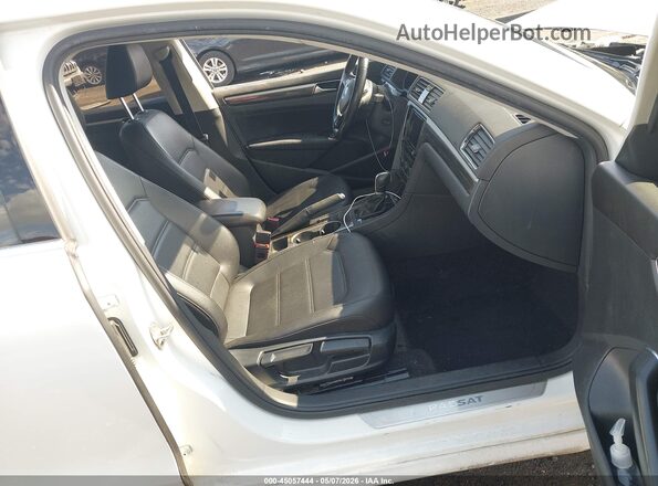1VWBA7A36JC042712 2018 VOLKSWAGEN PASSAT White Սալոնի դիմացի տեսք