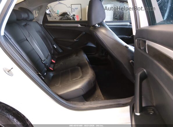 1VWBT7A33HC020705 2017 VOLKSWAGEN PASSAT Белый Вид наклейки с VIN-кодом