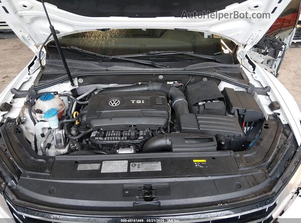 1VWBT7A33HC020705 2017 VOLKSWAGEN PASSAT Белый Вид сзади