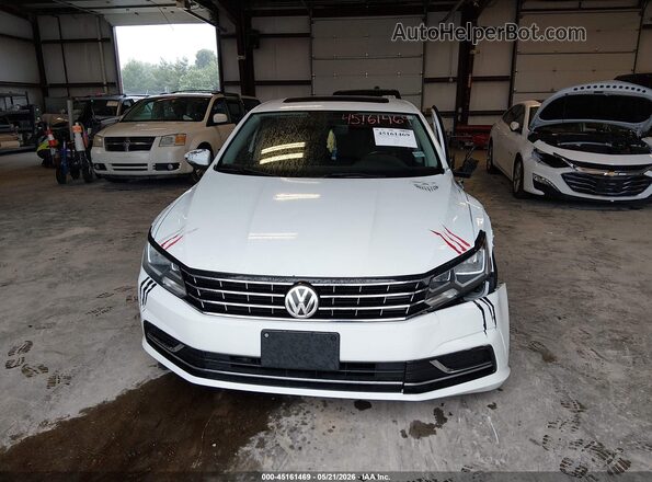 1VWBT7A33HC020705 2017 VOLKSWAGEN PASSAT Белый Вид задней части салона
