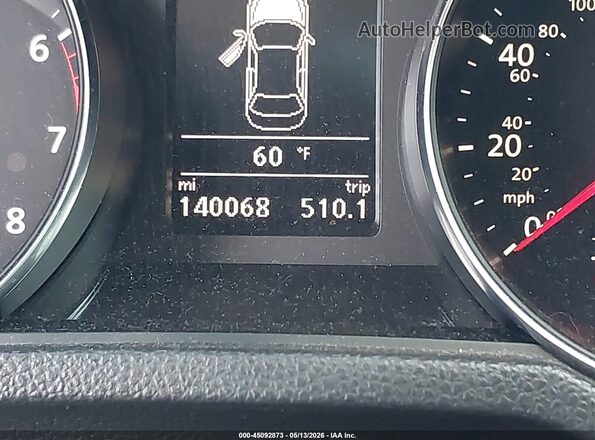 1VWBT7A38HC021252 2017 VOLKSWAGEN PASSAT White 