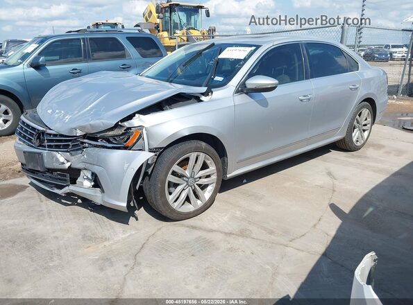1VWCT7A39HC021460 2017 VOLKSWAGEN PASSAT Silver Передня ліва чверть