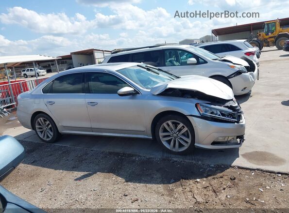 1VWCT7A39HC021460 2017 VOLKSWAGEN PASSAT Silver Панорамний вид салону 360°