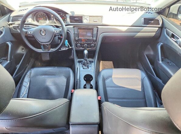 1VWDT7A33HC052627 2017 VOLKSWAGEN PASSAT White 