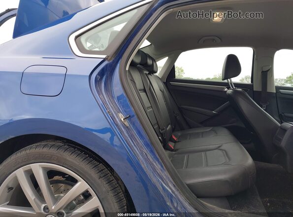 1VWDT7A37HC079152 2017 VOLKSWAGEN PASSAT Blue VIN sticker view