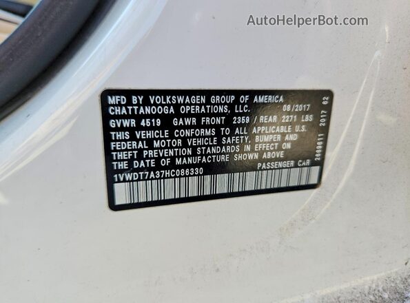 1VWDT7A37HC086330 2017 VOLKSWAGEN PASSAT White Vista del compartimento del motor