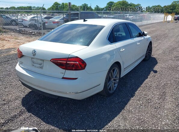 1VWDT7A38HC049593 2017 VOLKSWAGEN PASSAT White 