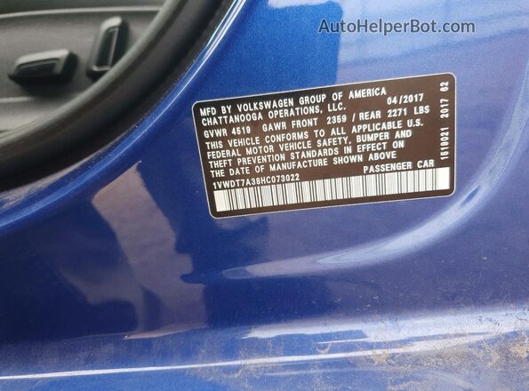 1VWDT7A38HC073022 2017 VOLKSWAGEN PASSAT Blue 