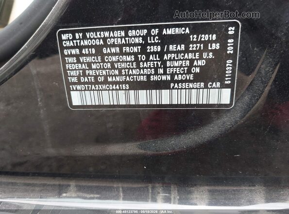 1VWDT7A3XHC044153 2017 VOLKSWAGEN PASSAT Blue 