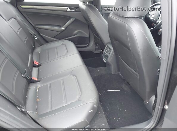 1VWMA7A33MC013696 2021 VOLKSWAGEN PASSAT Black 