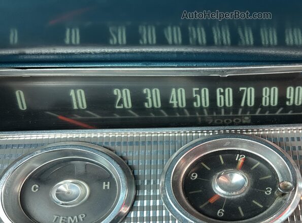 21569J100495 1970 CHEVROLET IMPALA Light Blue Вид задніх сидінь