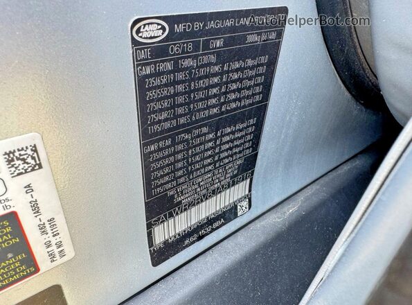 SALWR2RV8JA811916 2018 LAND ROVER RANGE Silver 