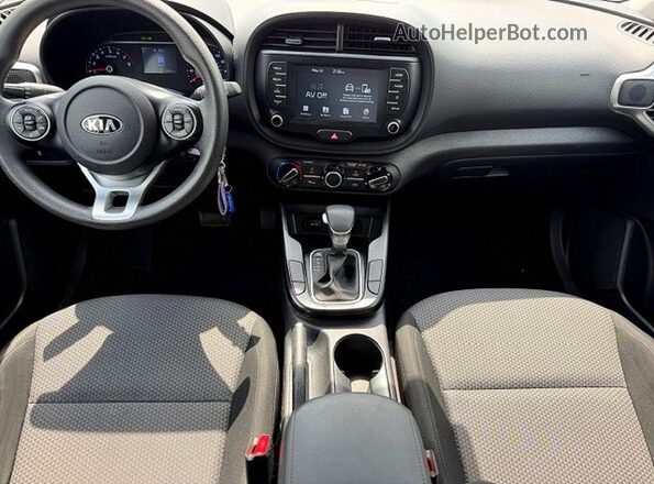 KNDJ23AU5L7098729 2020 KIA SOUL Серебряный 