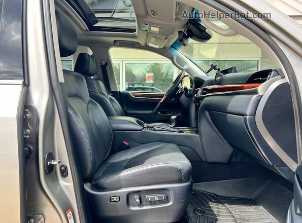 JTJHY7AX1K4294856 2019 LEXUS LX Silver 