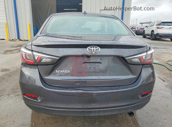 3MYDLBYV9LY707727 2020 TOYOTA YARIS Серый Вид салона спереди