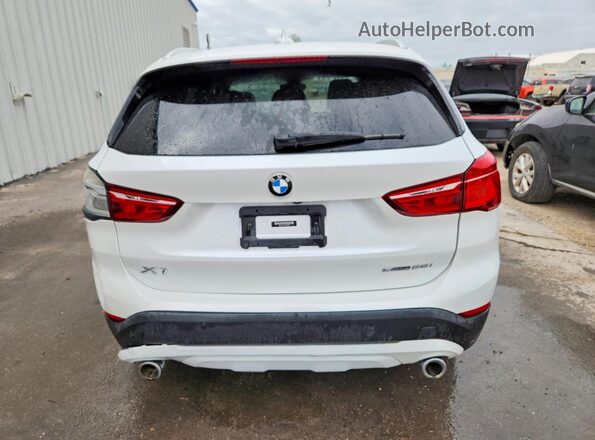 WBXJG7C01L5R93829 2020 BMW X1 White Rear view