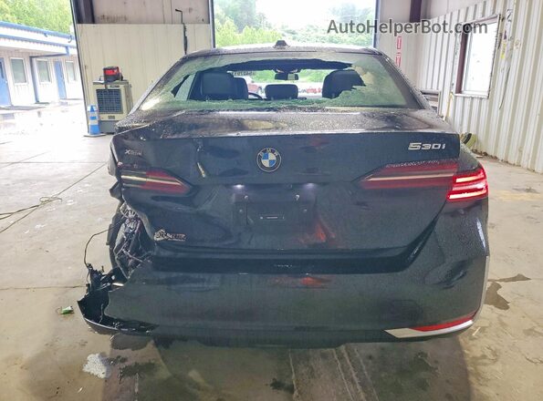 WBA53FJ01SCT20361 2025 BMW 5 SERIES Black Вид салону спереду