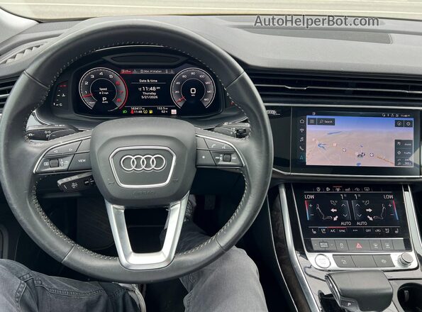 WA1EVAF15KD036494 2019 AUDI Q8 Blue Առջևի վահանակի տեսք