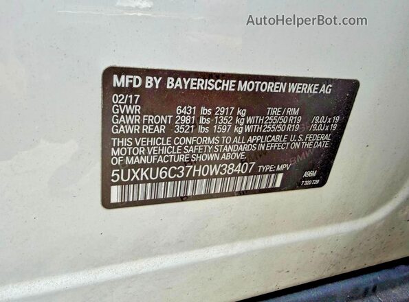 5UXKU6C37H0W38407 2017 BMW X6 White Widok wnętrza z tyłu