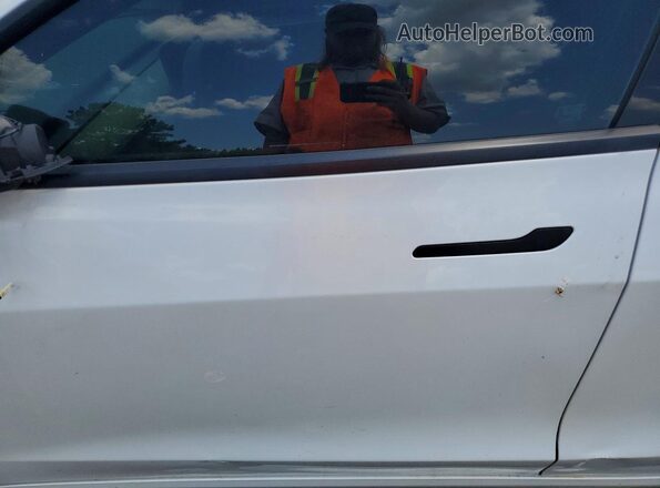 5YJ3E1EB6NF103222 2022 TESLA MODEL Белый Вид панели приборов