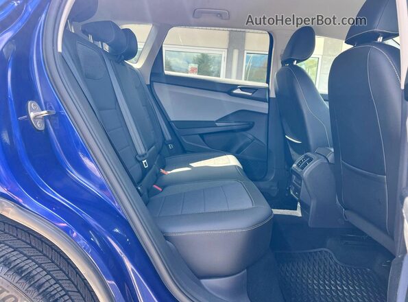 3VVWX7B22NM021905 2022 VOLKSWAGEN TAOS Blue 