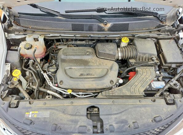 2C4RC1CG5RR105925 2024 CHRYSLER VOYAGER White VIN կոդի պիտակի տեսք