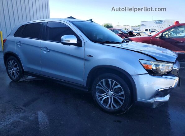 JA4AP3AU2HZ032775 2017 MITSUBISHI OUTLANDER Серебряный Вид спереди