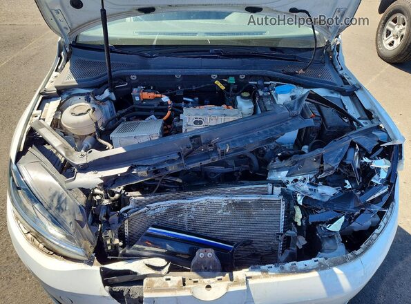 WVWKR7AU4KW915796 2019 VOLKSWAGEN GOLF White 