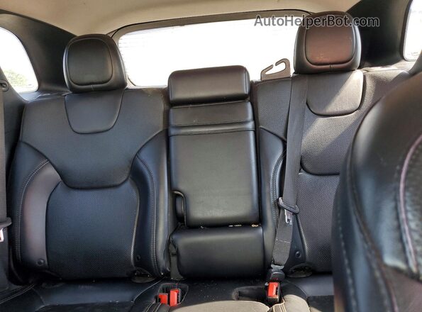 1C4PJLDB6KD357042 2019 JEEP CHEROKEE White Widok wnętrza z tyłu