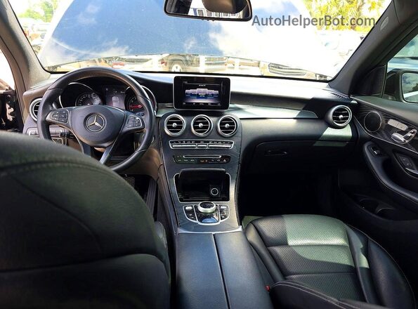WDC0G4JB3JV107125 2018 MERCEDES-BENZ GLC-CLASS Black Vista de los asientos traseros