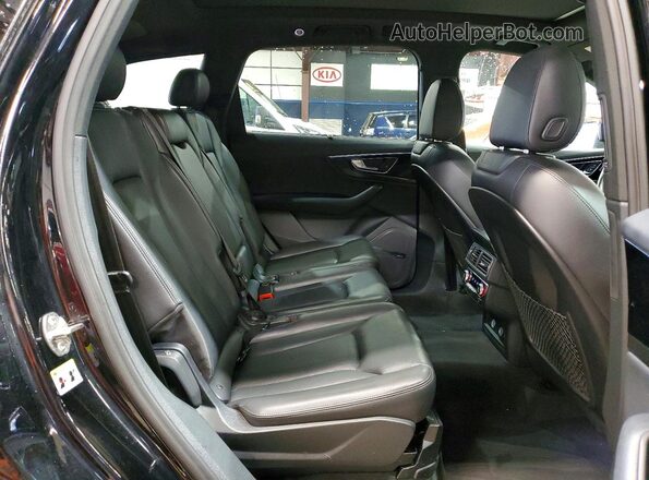 WA1LAAF72JD027905 2018 AUDI Q7 Black 