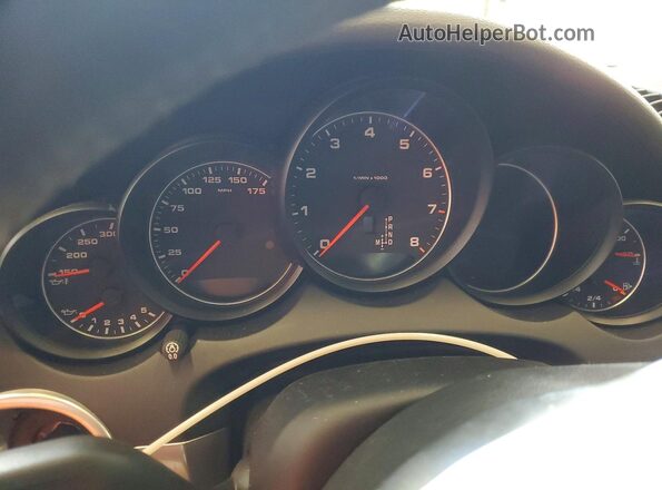 WP1AA2A22JKA07176 2018 PORSCHE CAYENNE White Vista de los asientos traseros