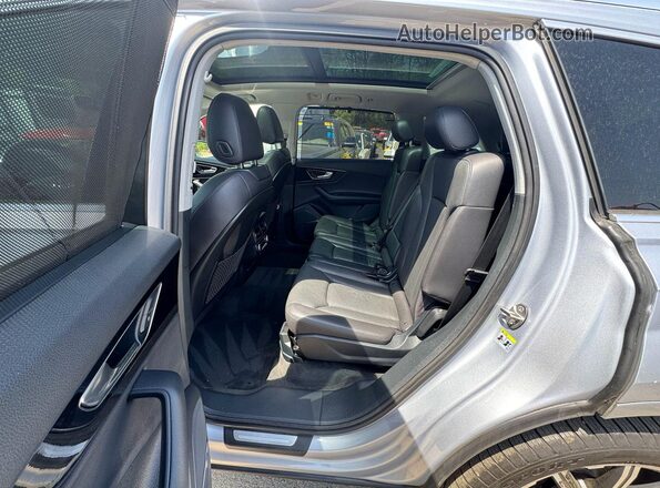 WA1LAAF78HD004851 2017 AUDI Q7 Silver სალონის 360-გრადუსიანი ხედი