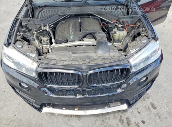5UXKR2C53J0Z17967 2018 BMW X5 Black 