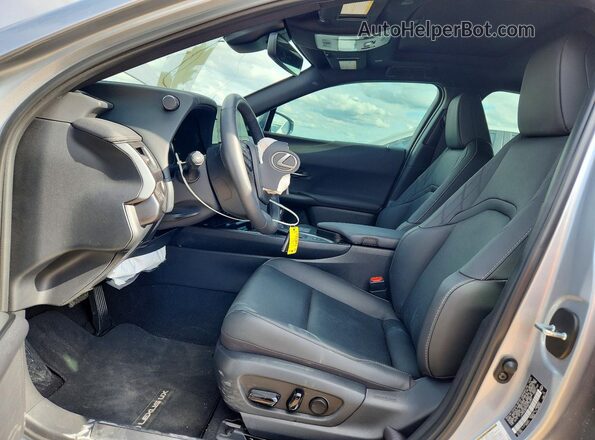 JTHP6JBH7R2193351 2024 LEXUS UX Silver Առջևի վահանակի տեսք