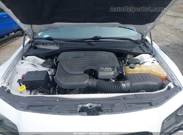 2C3CCAAG1GH207934 2016 CHRYSLER 300 White 