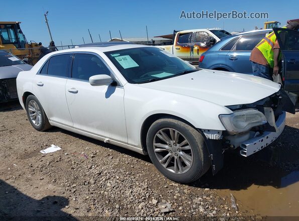 2C3CCAAG1HH662283 2017 CHRYSLER 300 White Widok wnętrza 360 stopni