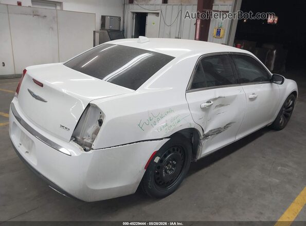 2C3CCAAG3HH663791 2017 CHRYSLER 300 Белый 