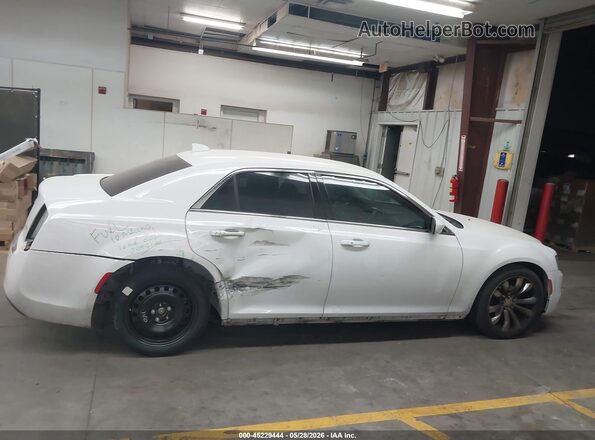 2C3CCAAG3HH663791 2017 CHRYSLER 300 Белый 