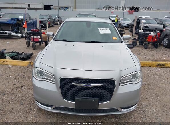 2C3CCAAG4LH193862 2020 CHRYSLER 300 Silver Вид задньої частини салону